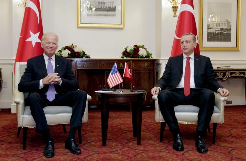 U.S. Vice President Joe Biden (L) attends a bilateral meeting with Turkish President Tayyip Erdogan in Washington March 31, 2016.      REUTERS/Joshua Roberts