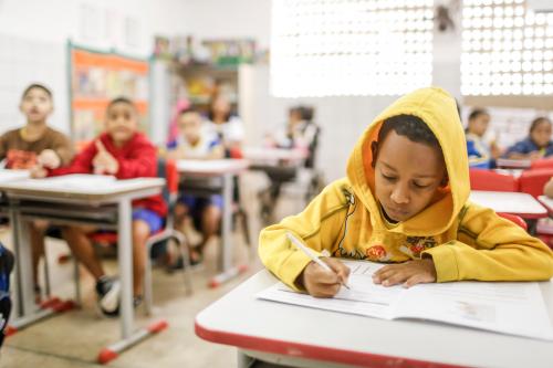 Recife, Brazil.- Children attend schools in Recife, Brazil on September 15, 2020. This Tuesday (15) the world reached 29,610,479 infections and 935,898 deaths from Covid-19, however, the World Organization of Health (WHO), reiterated to the countries that keeping schools closed should be the last resort.