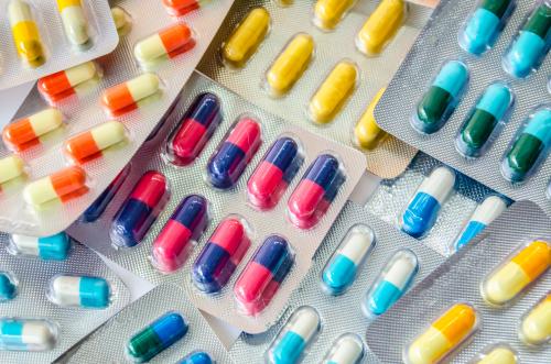 Blister packs of antibiotic capsules