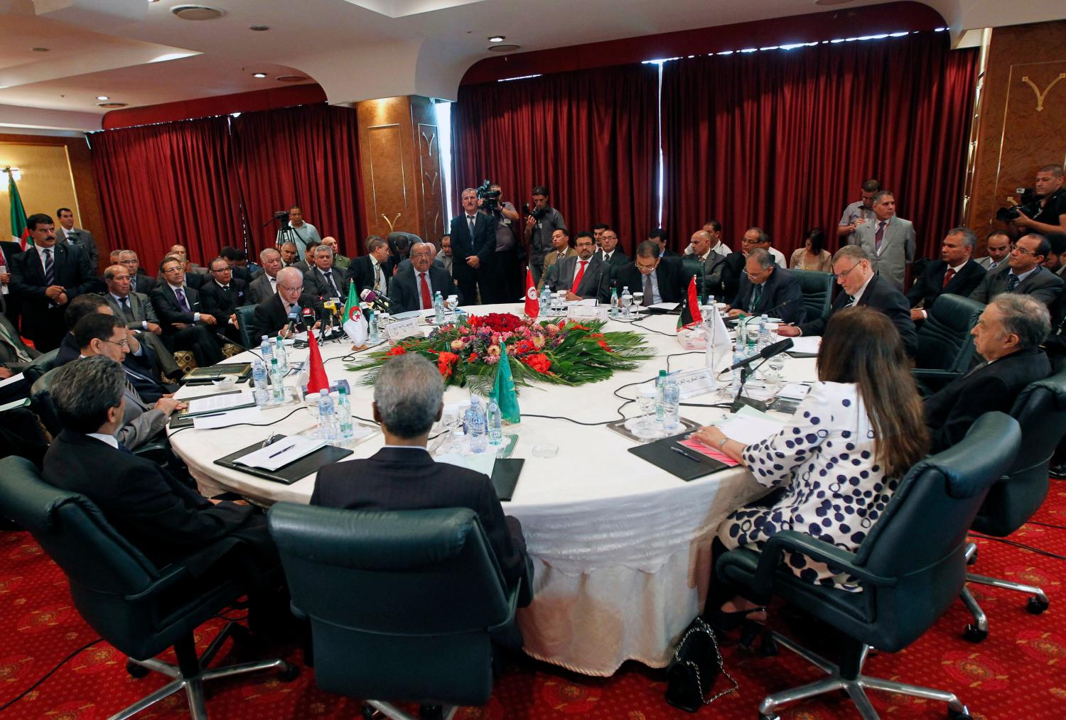 A view shows the Arab Maghreb Union countries foreign ministers meeting in Algiers, July 9, 2012.  REUTERS/Louafi Larbi (ALGERIA - Tags: POLITICS)