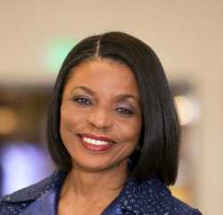 Headshot--Ngozi Anachebe