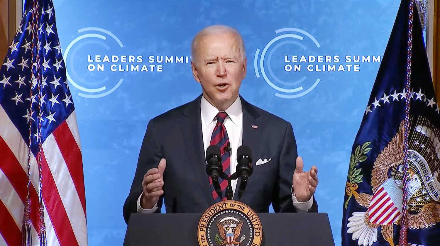 Screenshot image shows U.S. President Joe Biden speaking during a two-day virtual climate summit that kicked off on April 22, 2021. (Kyodo)==KyodoNO USE JAPAN