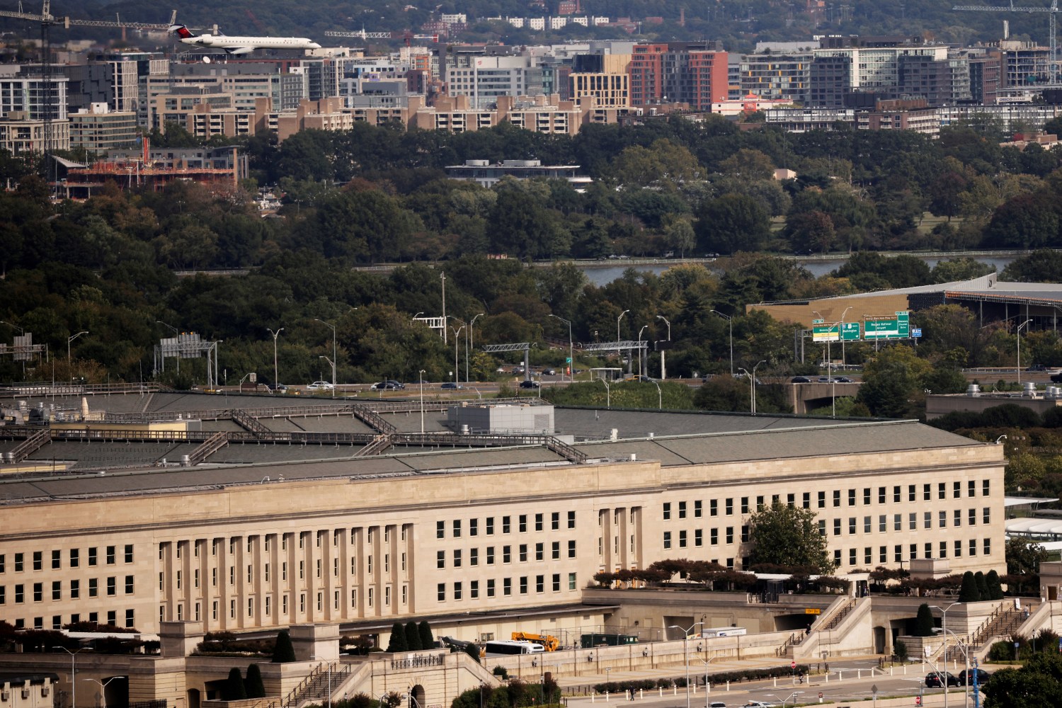 FILE PHOTO: The Pentagon building is seen in Arlington, Virginia, U.S. October 9, 2020. REUTERS/Carlos Barria/File Photo