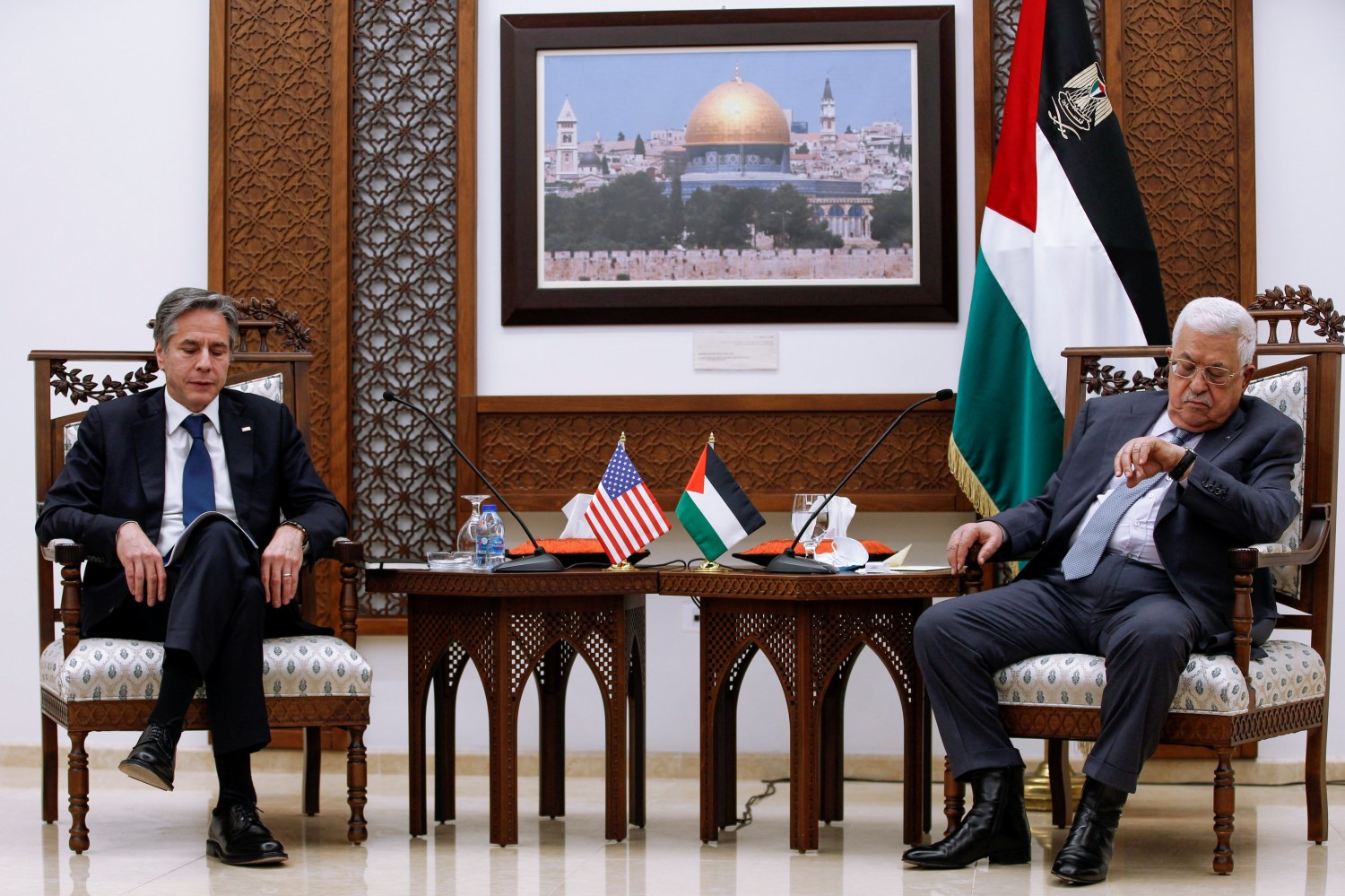 U.S. Secretary of State Antony Blinken meets with Palestinian President Mahmoud Abbas, in the West Bank city of Ramallah, May 25, 2021. Majdi Mohammed/Pool via REUTERS