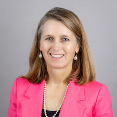 Catherine Wolfram headshot