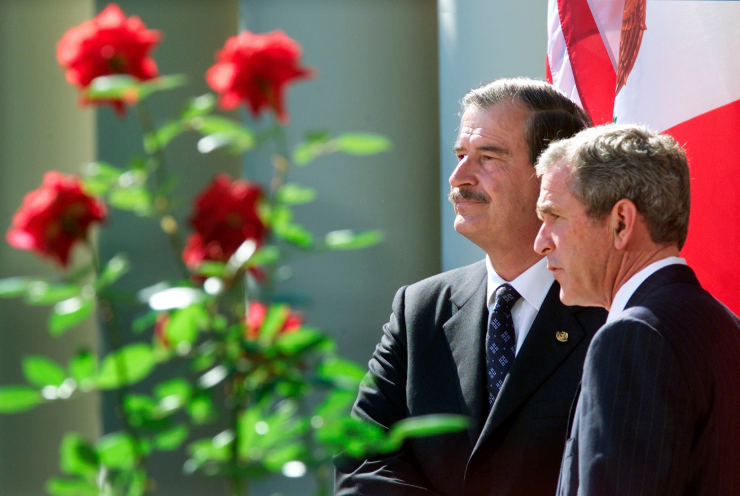 U.S. President George W. Bush (R) stands with Mexican President VicenteFox as they address the media in the Rose Garden at the White House,October 4, 2001. Fox came to the White House to show support for theUnited States response to the attacks in New York and Washington.REUTERS/Gary HershornGMH/ME
