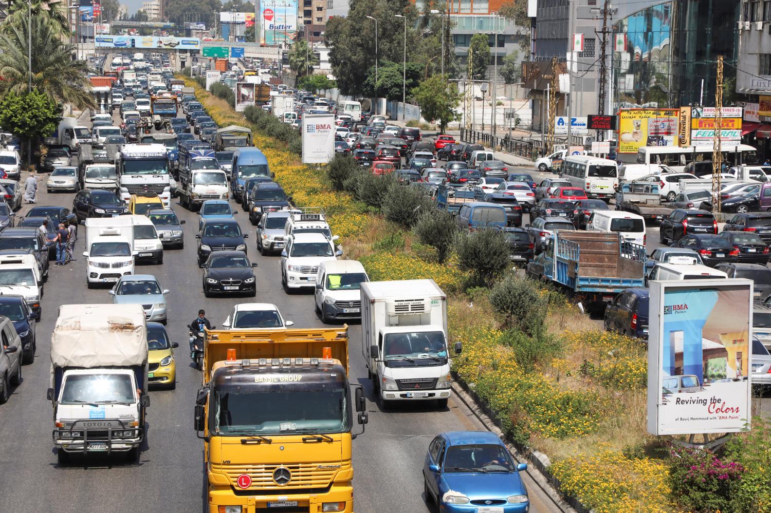 A view shows cars stuck in a traffic jam in Beirut, Lebanon June 10, 2021. Picture taken June 10, 2021. REUTERS/Mohamed Azakir
