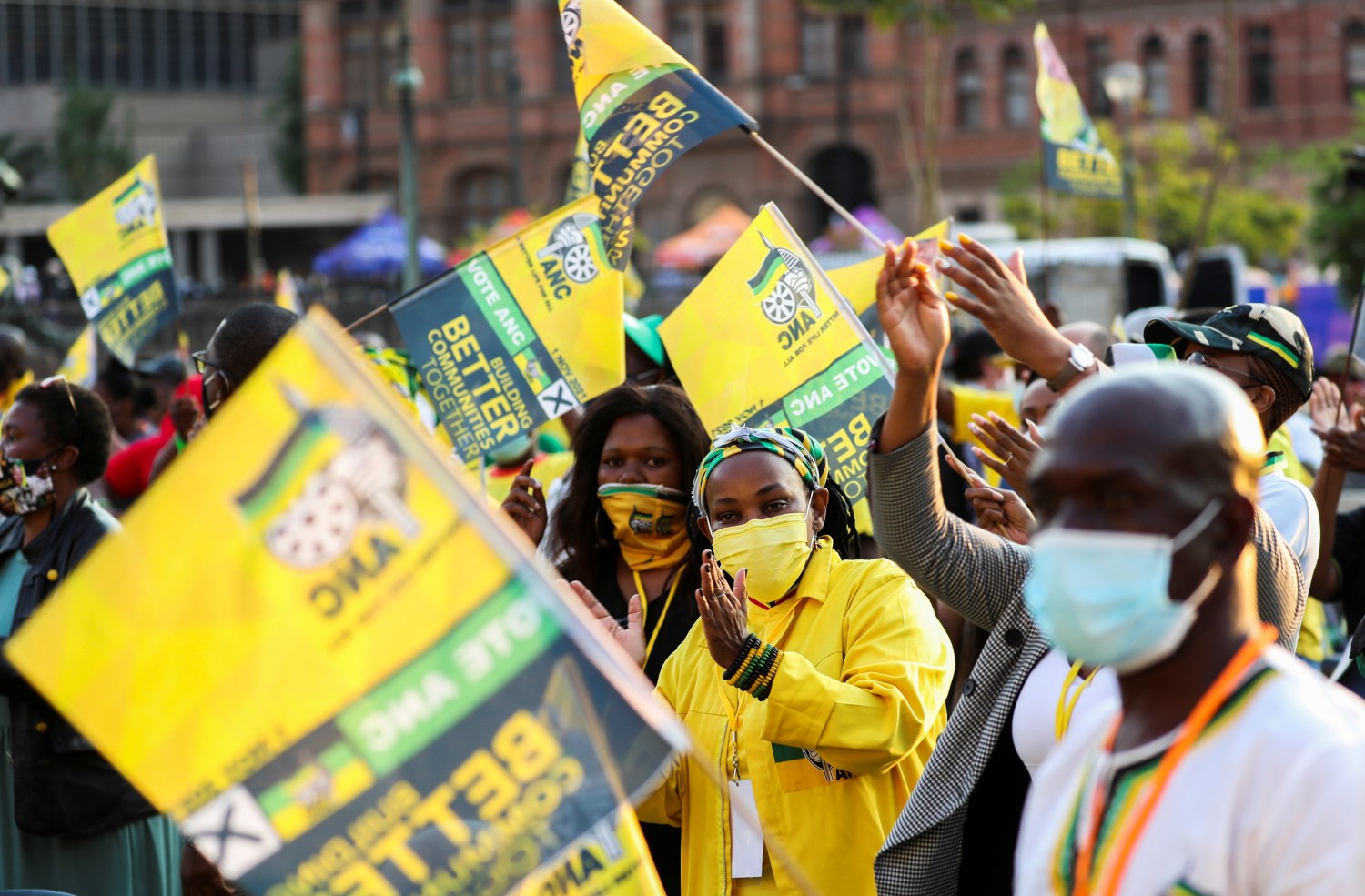 Supporters of the African National Congress (ANC) sing slogans ahead of the launch of an election manifesto at the church square in Pretoria, South Africa, September 27, 2021. REUTERS/Siphiwe Sibeko