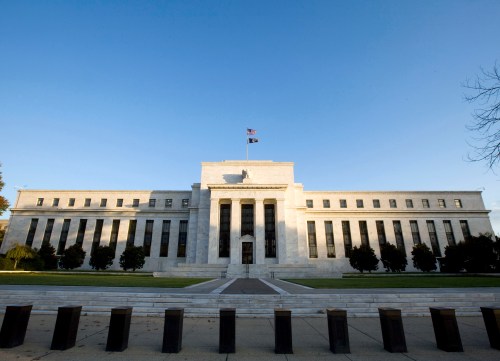 The Federal Reserve Building in Washington while the Fed is inside meeting, October 29, 2008. The Fed is expected to lower the prime rate today after two-days of meetings.    REUTERS/Larry Downing  (UNITED STATES)