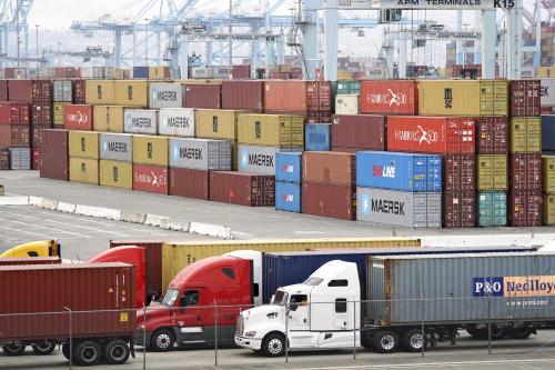 Contaiers are pictured near Los Angeles Port in California on Dec. 6, 2021. ( The Yomiuri Shimbun )