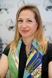 headshot of Isabelle Mateos y Lago