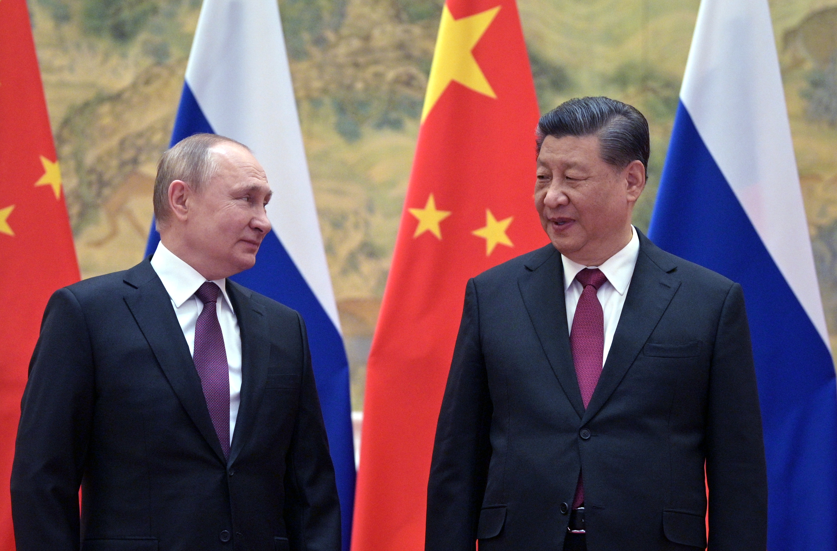 https://www.brookings.edu/wp-content/uploads/2022/03/2022-02-04T103118Z_1080455572_MT1EYEIM243747_RTRMADP_3_PUTIN-XI-MEETING-IN-BEIJING.jpg