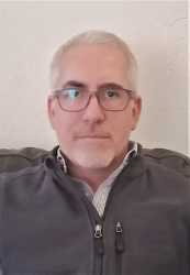 Adrian Reuter headshot