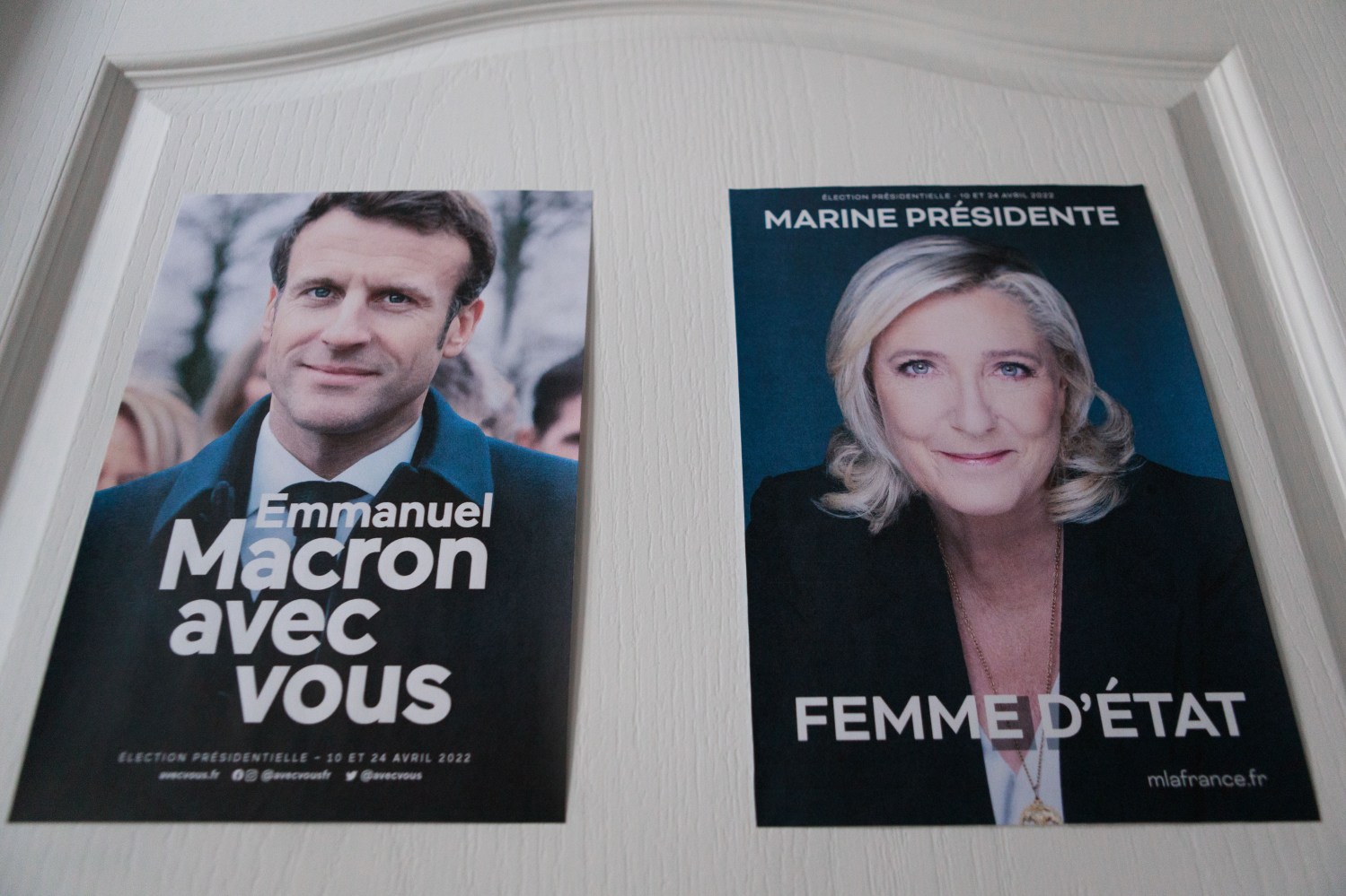 Illustration - Posters of Emmanuel Macron and Marine Le Pen, candidates for the French presidential election. April 15, 2022.Illustration - Affiches d Emmanuel Macron et de Marine Le Pen, les candidats a l election presidentielle francaise.. 15 avril 2022.