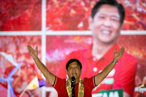 FILE PHOTO: Philippine presidential candidate Ferdinand "Bongbong" Marcos Jr., son of late dictator Ferdinand Marcos, delivers a speech during a campaign rally in Lipa, Batangas province, Philippines, April 20, 2022/.Eloisa Lopez//File Photo