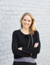 Megan Juelfs headshot