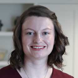 Shelby McNeil headshot