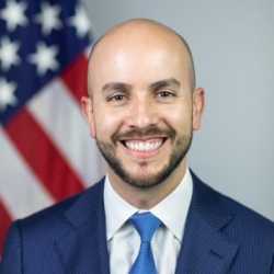 headshot of Juan Gonzalez