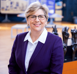 roberta cordano headshot