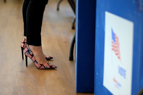 A woman casts her vote in midterm elections at the Bay Ridge Civic Association in Annapolis, U.S., November 8, 2022.  REUTERS/Mary F. Calvert