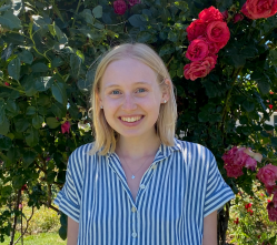 Tara Petronio headshot