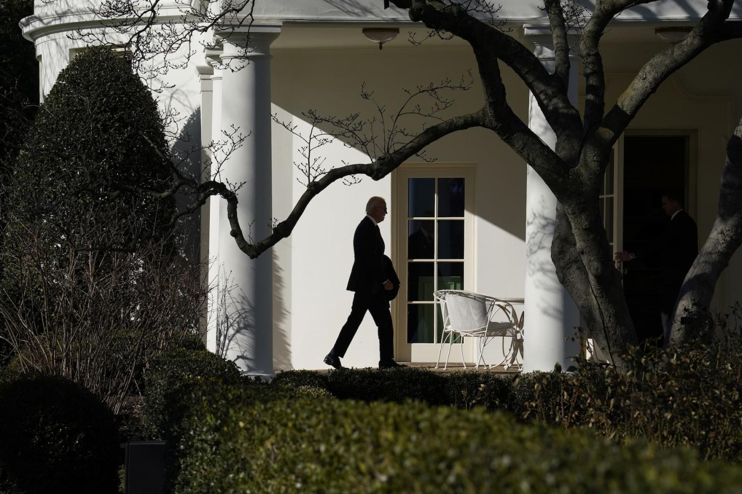 United States President Joe Biden enters the Oval Office of the White House in Washington, DC upon his return after spending the weekend in Delaware on January 16, 2023.Featuring: President Joe BidenWhere: Washington, District of Columbia, United StatesWhen: 16 Jan 2023 Credit: Yuri Gripas/Pool/CNP/startraksph/Cover Images