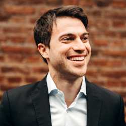 Martin Beraja headshot