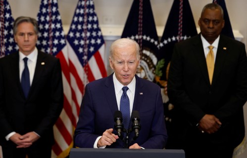U.S. President Joe Biden speaks about continued U.S. support for Ukraine, flanked by Secretary of State Antony Blinken and Defense Secretary Lloyd Austin, in the Roosevelt Room at the White House in Washington, U.S., January 25, 2023. REUTERS/Evelyn Hockstein
