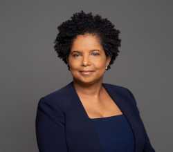 SheilaFosterheadshot