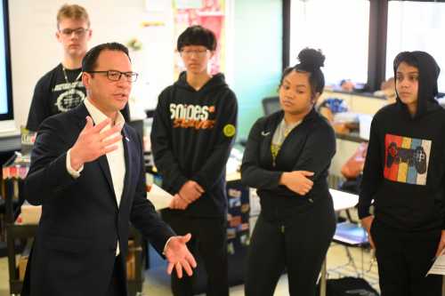 Pennsylvania Governor Josh Shapiro speaks to students in a classroom during a visit to G.W. Carver High School of Engineering and Science in North Philadelphia, PA, USA on March 15, 2023. Gov. Shapiro urges to pass legislation allowing for funding to recruit more teachers. (Photo by Bastiaan Slabbers/NurPhoto)NO USE FRANCE