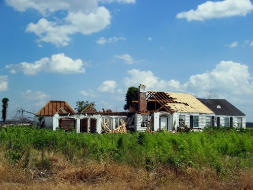 Tornado damaged house Photo: Shutterstock