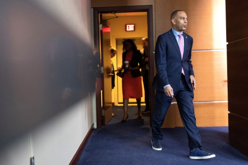 House Democratic Minority Leader Hakeem Jeffries (D-N.Y.) walks to his weekly news conference on Capitol Hill in Washington, U.S., March 30, 2023. REUTERS/Tom Brenner