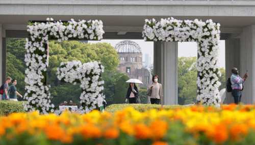 Lots of tourists visit Hiroshima Peace Memorial Park in Hiroshima City, Hiroshima Prefecture on May 18, 2023. G7 summit will be held from May 19th to 21st in Hiroshima City.( The Yomiuri Shimbun )