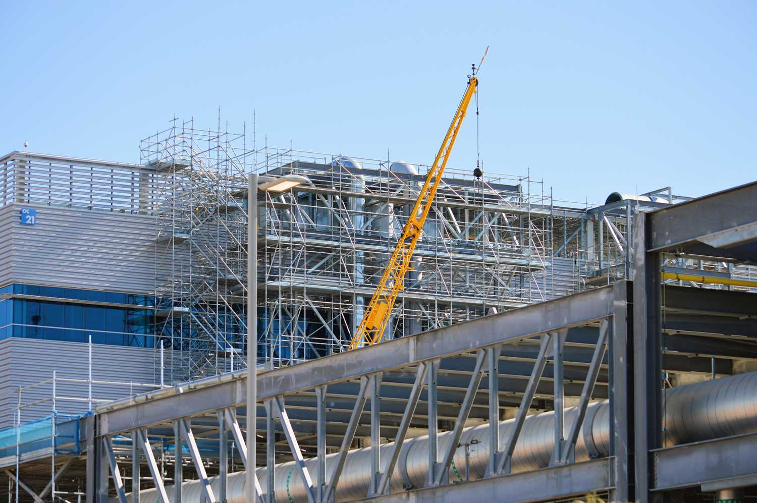 Intel semiconductor wafer fab manufacturing plant Photo: Shutterstock