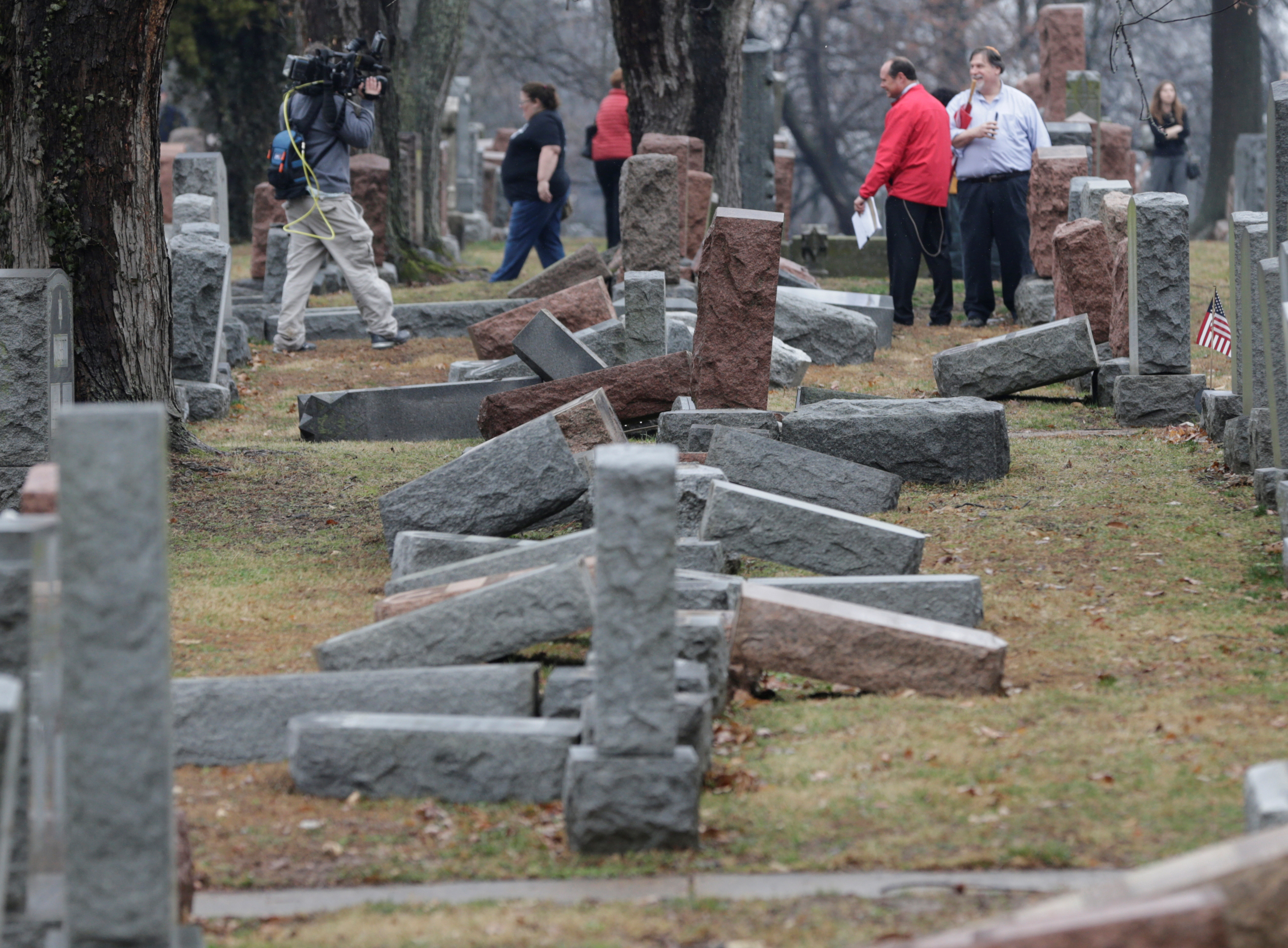 Разрушенные кладбища