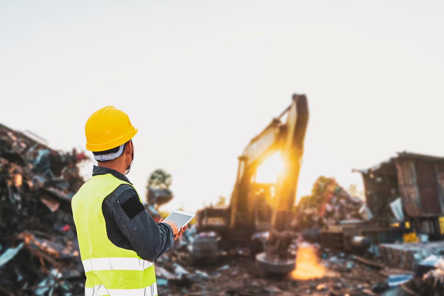 Foreman controls the recycle waste separation of recyclable waste plants. Waste plastic bottles and other types of plastic waste.