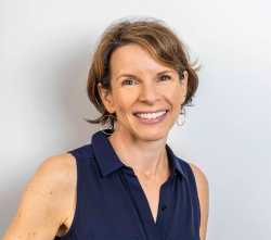 headshot of Sara Sutton