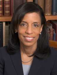 headshot of Regina Jefferson