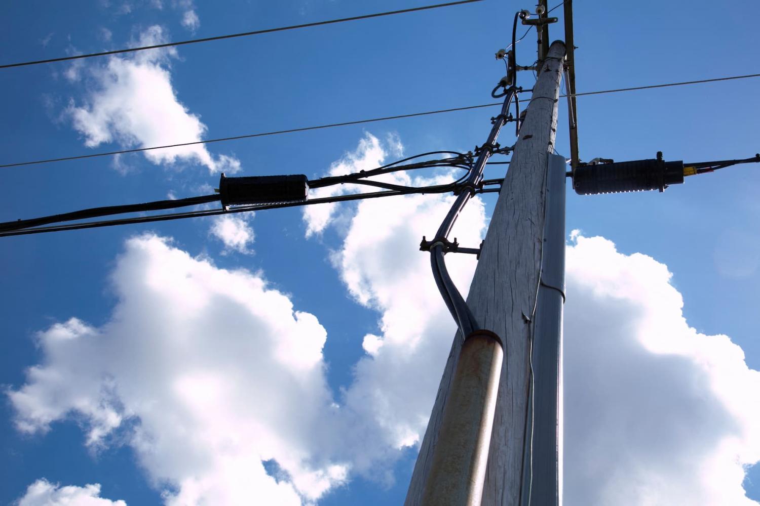 A splice can that contains 432 fiber cables is pictured in Oldham county, Louisville, Kentucky, U.S., April 19, 2021. REUTERS/Amira Karaoud/File Photo