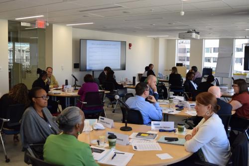 Engage in lively discussion in WashU at Brookings's leadership courses