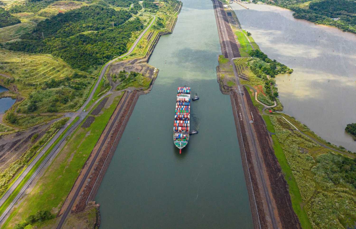Shipping goods on a canal