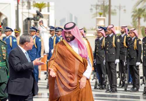 Saudi Crown Prince Mohammed bin Salman receives China's premier, Li Qiang, in Riyadh, Saudi Arabia, September 11, 2024.