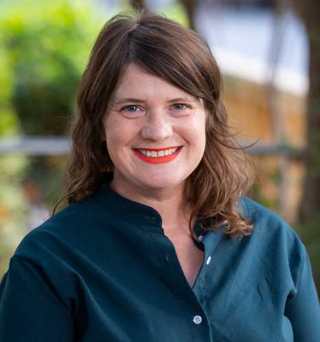 Michelle Miller headshot