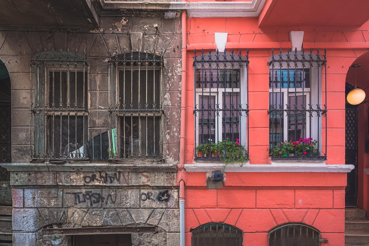 Gentrification and disparity between neighbor residences
