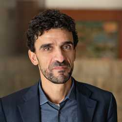 Fabrizio Perri headshot