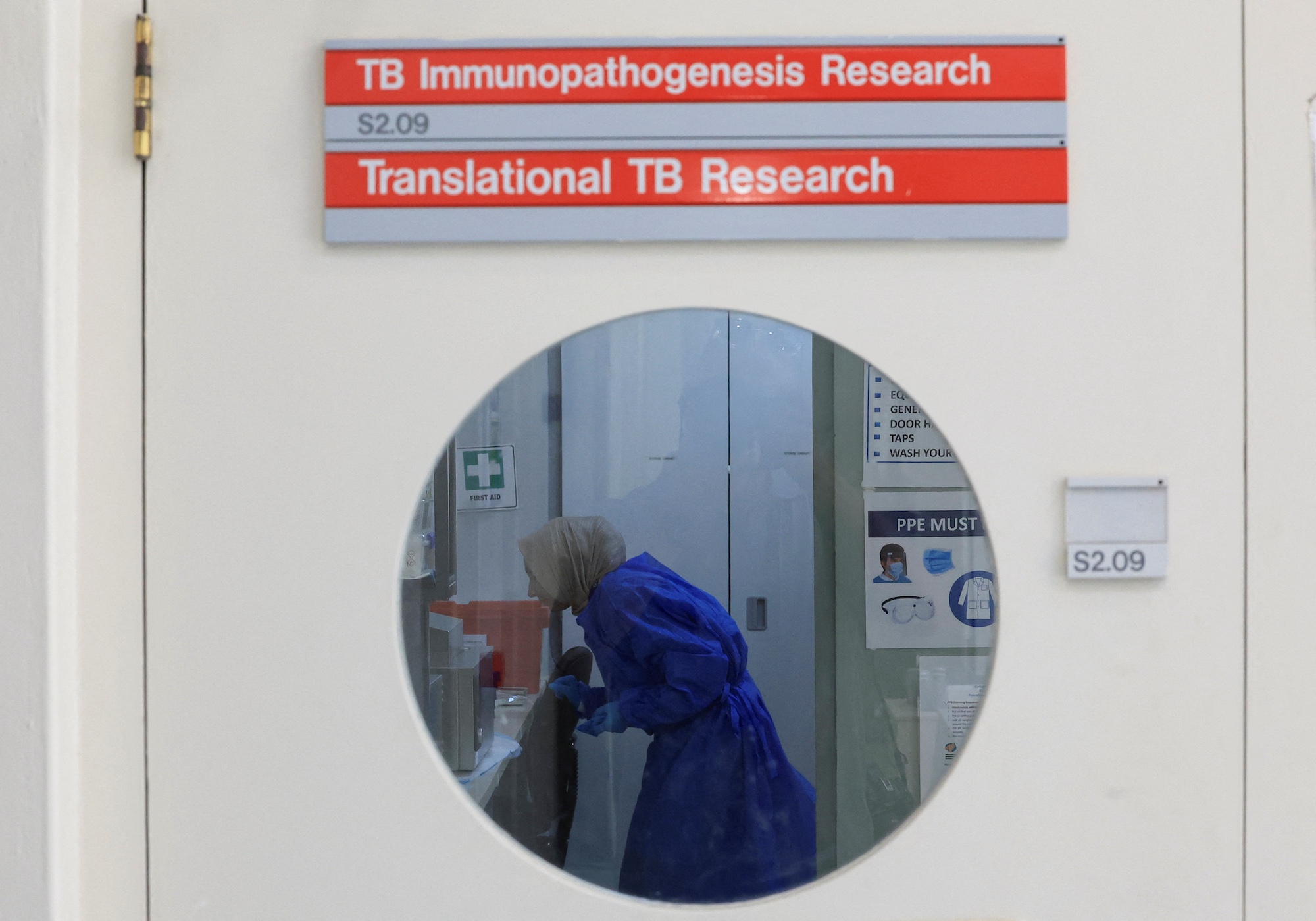 Navigating US global health aid cuts: What can past donor exits teach