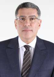 portrait image of Karim El Aynaoui