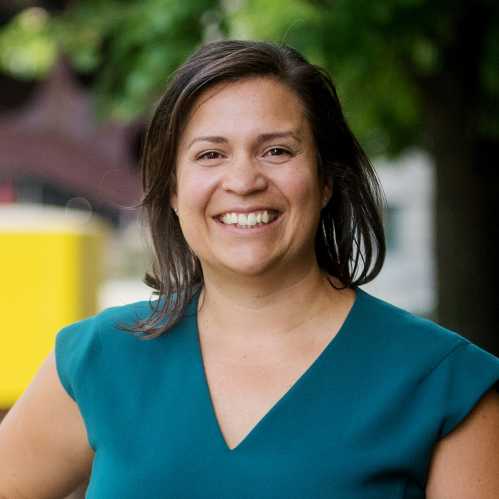 Erin Aleman Headshot