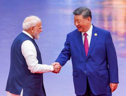 Prime Minister Narendra Modi exchanges a handshake with Chinese President Xi Jinping during the Official Reception for Heads of States and Heads of Governments at the SCO Summit, in Tianjin on Sunday, August 31, 2025.