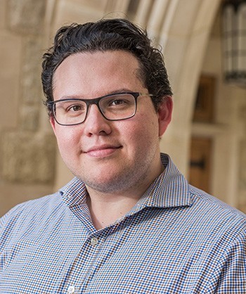 Andrés Castro Samayoa headshot